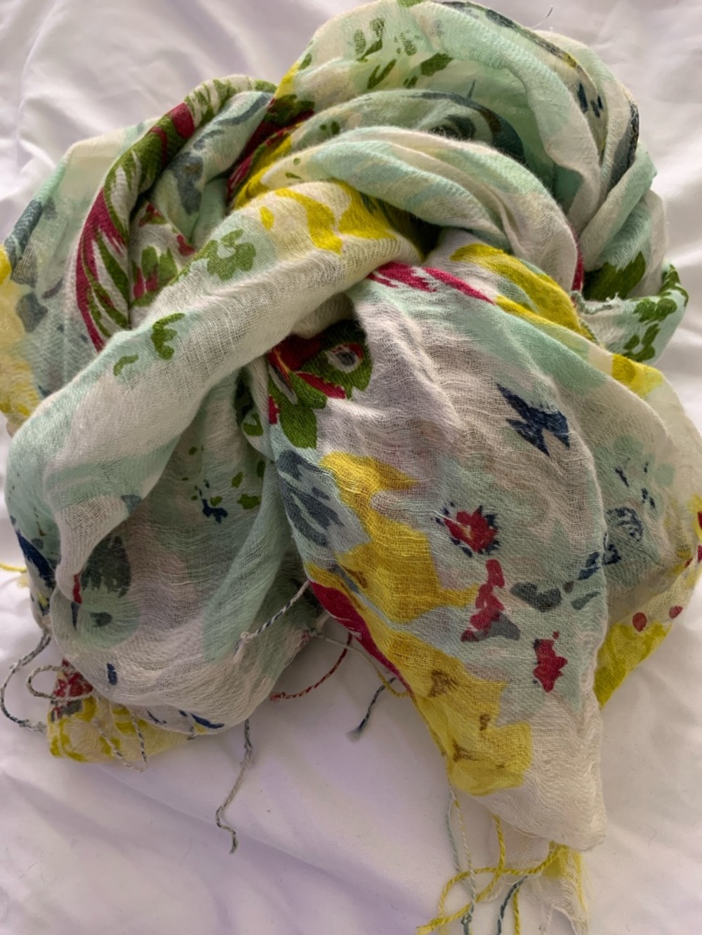 Epice Linen and Cotton Floral Scarf - Picture 4 of 4